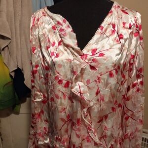 WH/BM Silk Top*3/$15*